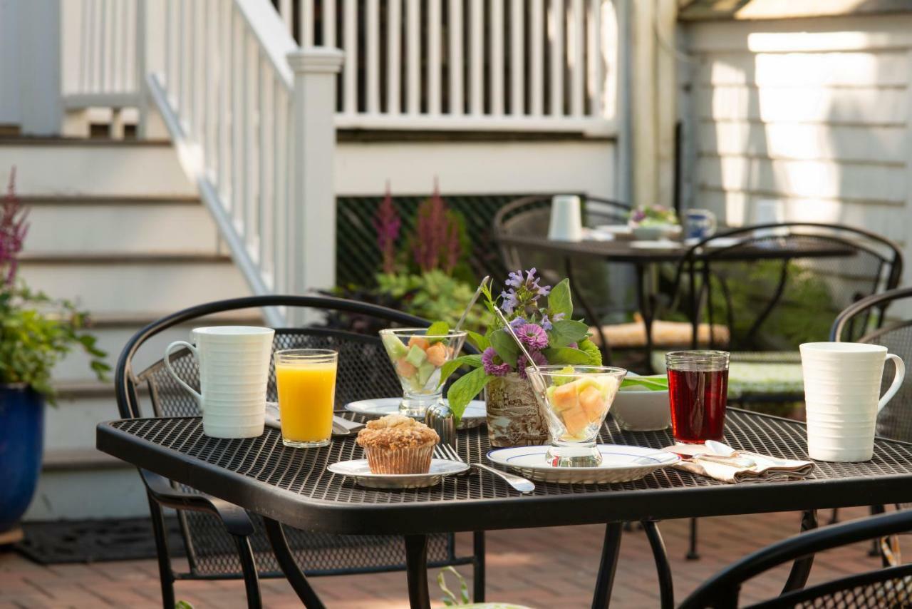 Village Inn Yarmouth Ngoại thất bức ảnh